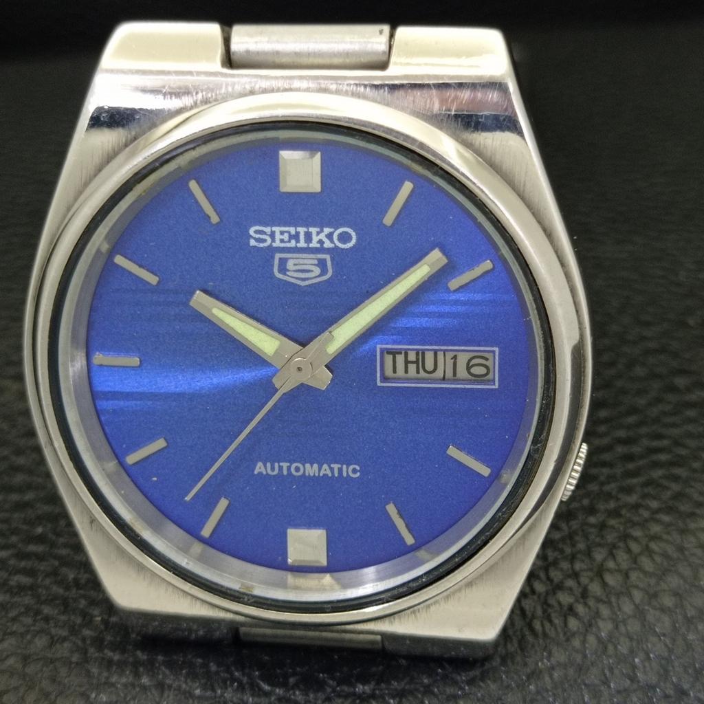 GENUINE VINTAGE SEIKO 5 AUTOMATIC JAPAN MENS BLUE COLOR DIAL WATCH A701398-5 R206a-a701398