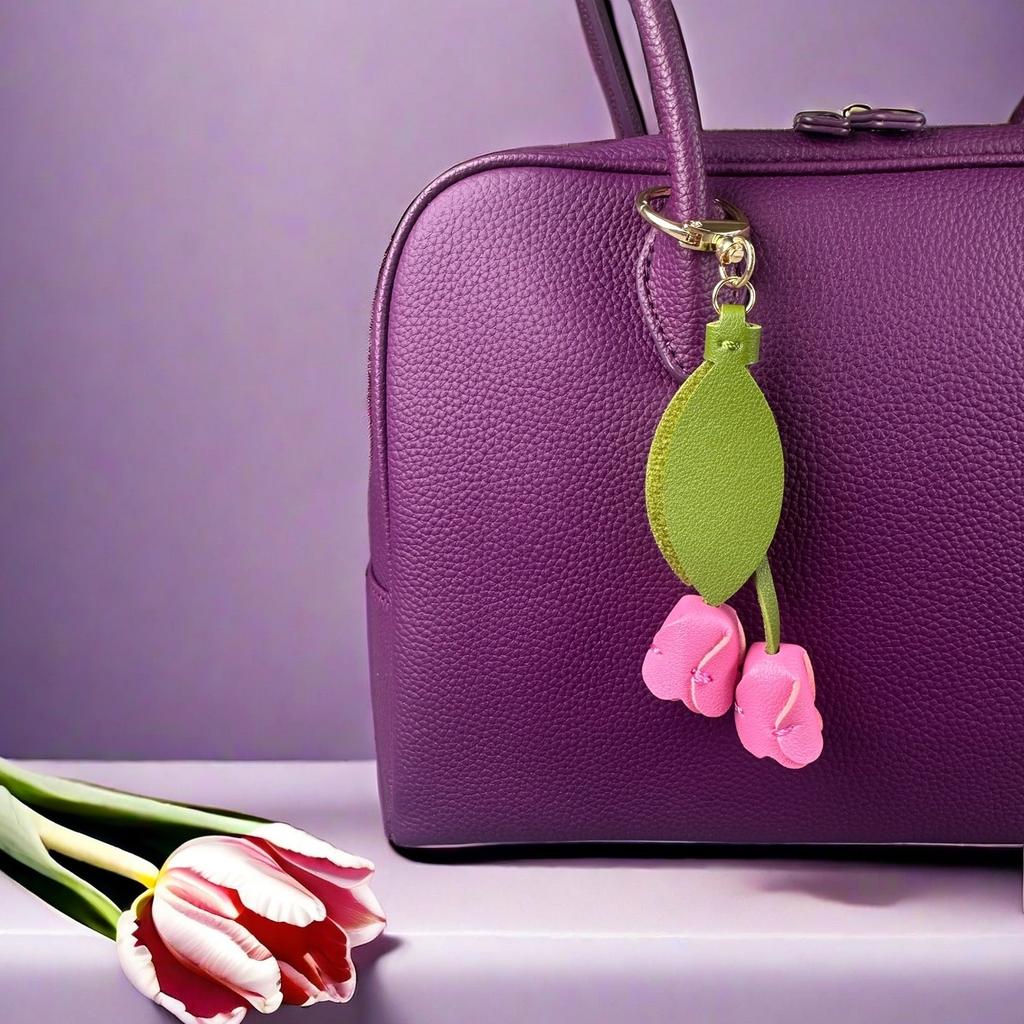 8-Color Soft Leather Tulip Bag Charm– Elegant Hanging Floral Accessory with Metal Ring, Realistic Bloom Design for Backpack