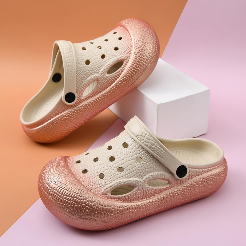 Туфли с дырками женские новые летние для улицы на высокой толстой подошве с закрытым носком, шлепанцы для пары, нескользящие, полые, дышащие, прохладные