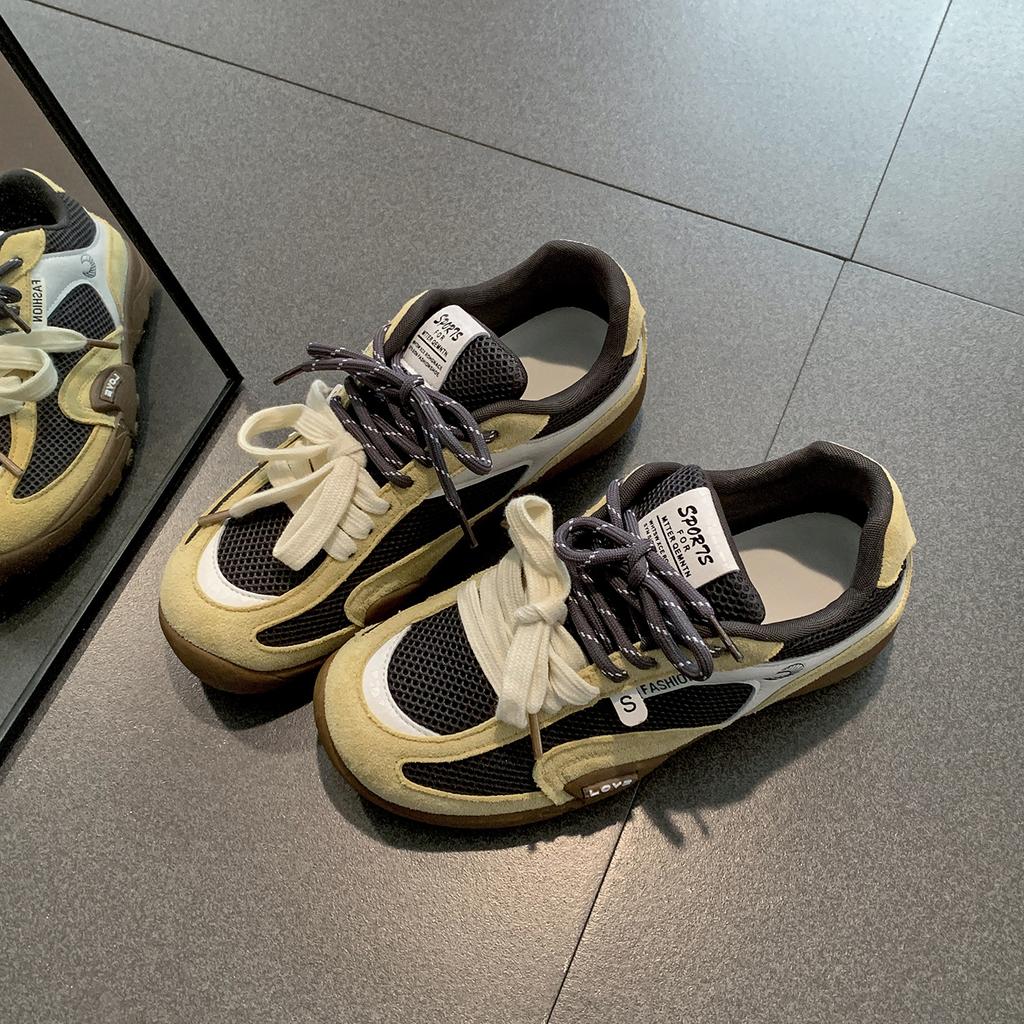 Queen Fan Retro Breathable and Lightweight Sneakers Women's 2025 New Summer Flat-bottomed Versatile Forrest Gump Training Shoes