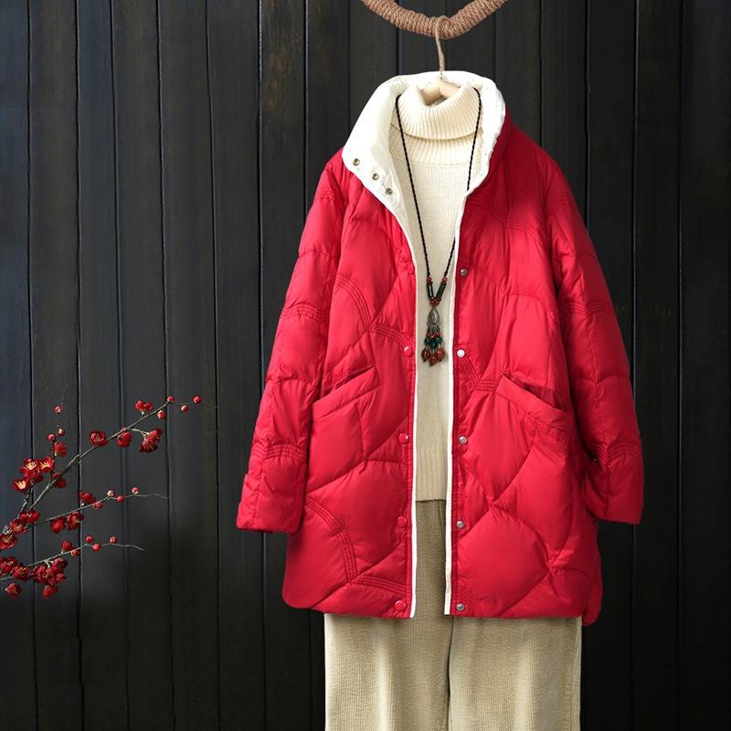 Женская легкая куртка-пуховик на осень и зиму в стиле ретро