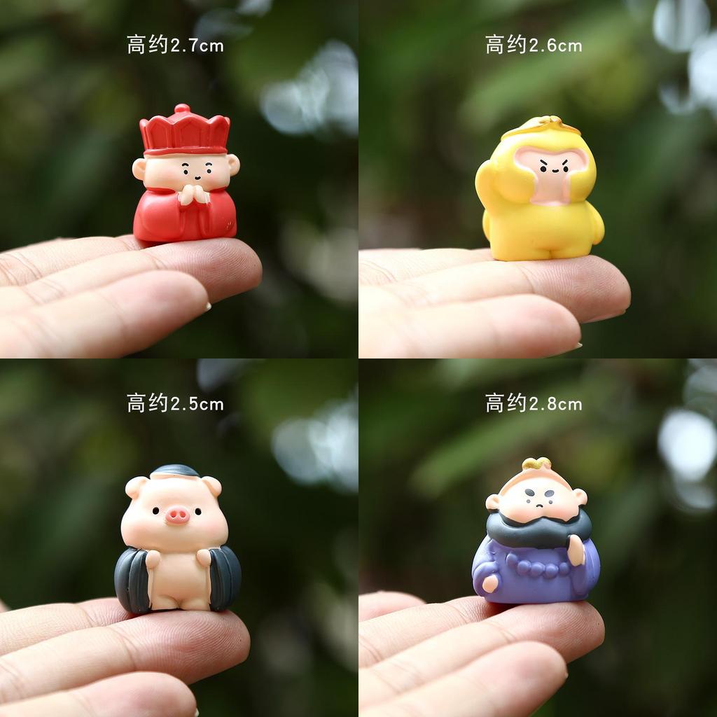Monkey King And Pigsy Resin Play Figures With Engaging Blind Box Packaging For Creative Play