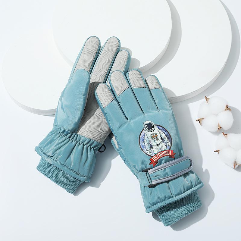 Детские лыжные перчатки для сохранения тепла