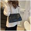 Large Capacity Feminine Crossbody Bag Retro Fashion Shoulder Chain Bag Casual Small Square Texture