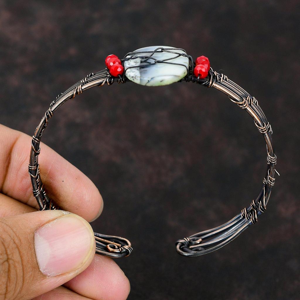 Браслет-манжета из опала с дендритом, красные коралловые бусины, браслет из медной проволоки, ювелирные изделия, регулируемый браслет, браслет-манжета из драгоценных камней