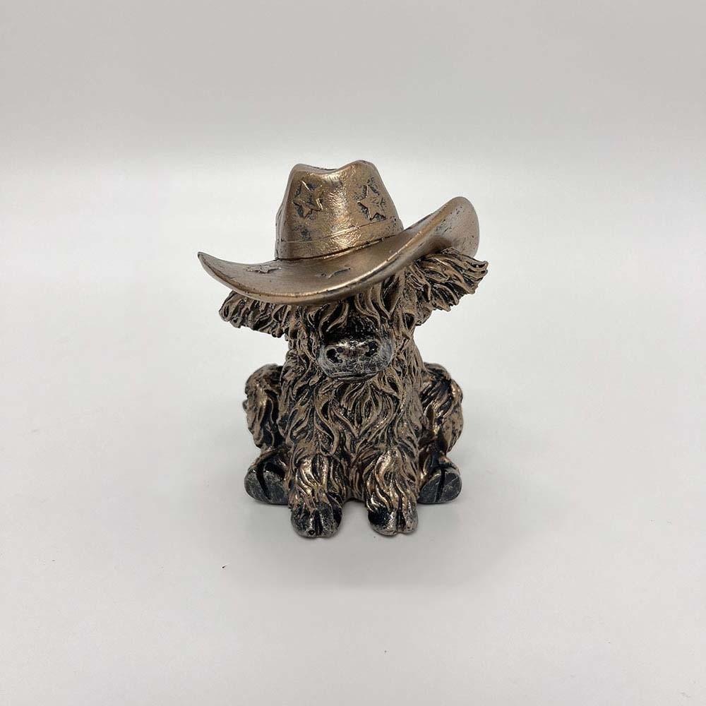 Cartoon Highland Cattle Ornament Resin Valentine's Day Ornament Highland Cow Figurine  Wedding