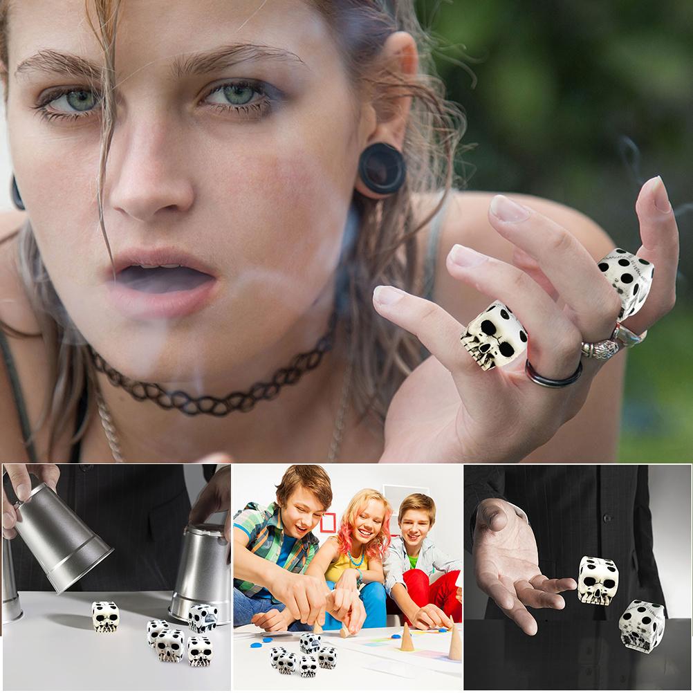 5Pcs Halloween White Skeleton Dice Decorative Mini Skeleton Face Gaming Dice for Club Pub Halloween