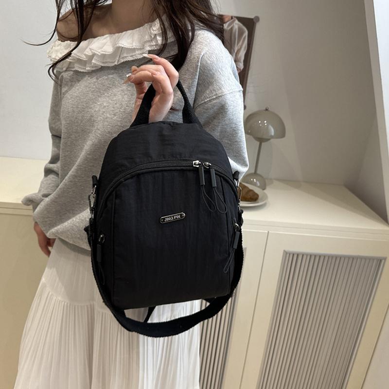 Ladies' Shoulder Bags for Commuting and Traveling Fashionable Versatile Lightweight Backpack Women Casual Multi-Functional Bag