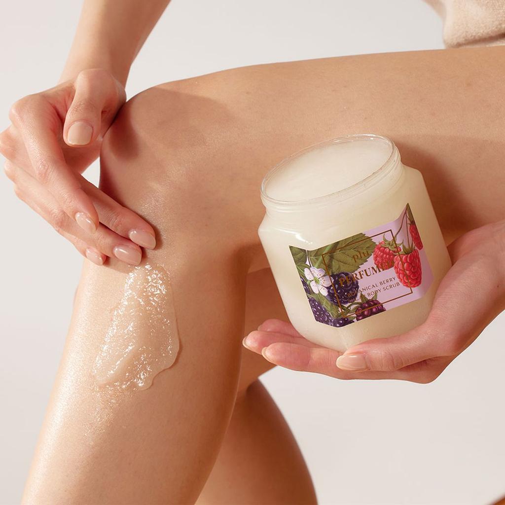 Perfumed Sugar Body Scrub 500g Botanical Berry + Silver Spoon