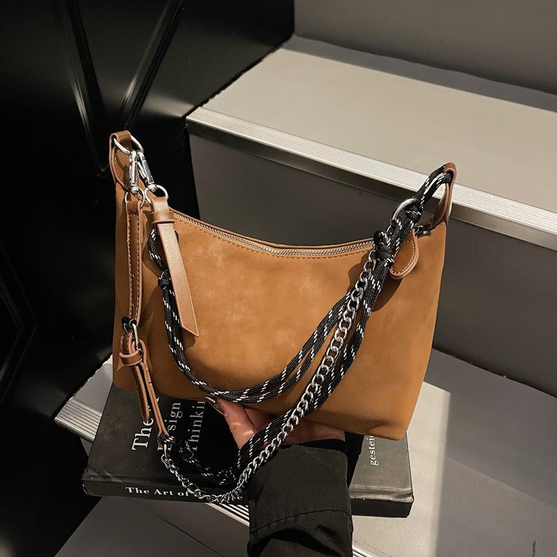 Цепочная сумка под мышкой женская 2025 новая модная универсальная ретро высококлассная сумка на плечо сумка-мессенджер для通勤