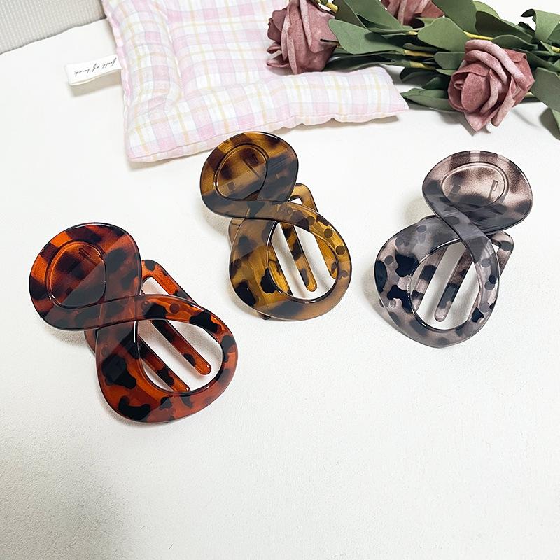 Yama Transparent High-End 8-Shaped Hair Clip for Women, Back of Head Hair Styling Tool, Leopard Print Shark Clip, Duckbill Clip