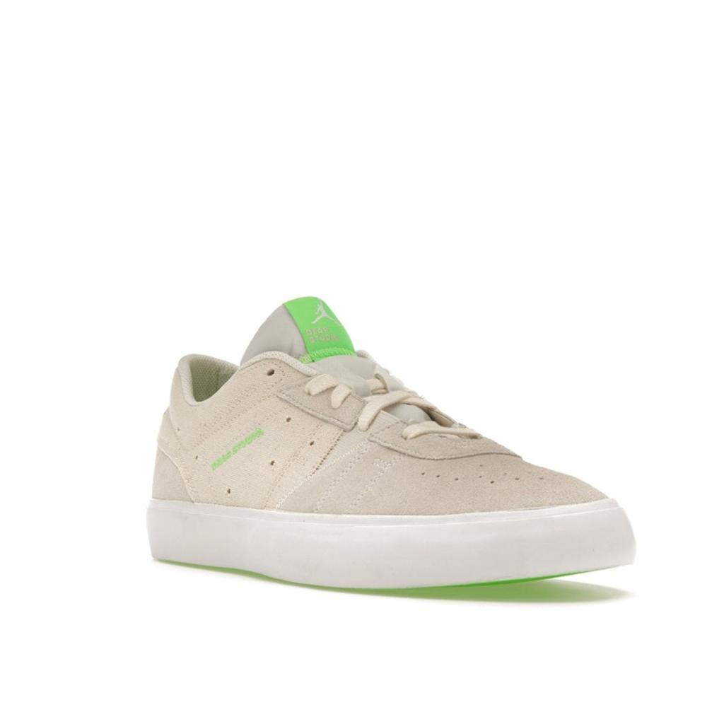 Кроссовки мужские Air Jordan Series.05 Dear Studio кремово-белые с зелеными вставками DM1681-103