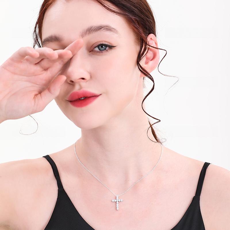 Ожерелье с подвеской в ​​форме креста из муассанита, оригинальное ожерелье из стерлингового серебра 925 пробы с покрытием из белого золота 18 карат, изысканное ожерелье для женщин