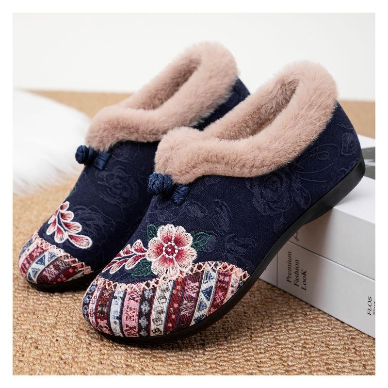 Cotton Shoes Women's Snow Boots Plus Size Embroidered Boots Fashion Women's Boots Fleece Thickened Cotton Boots