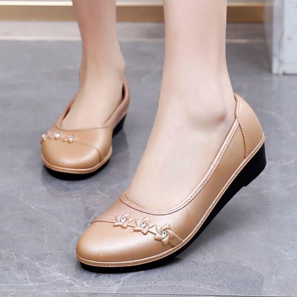 Женские классические легкие туфли на плоской подошве с круглым носком из резины высокого качества, повседневные туфли для офиса и работы в отеле