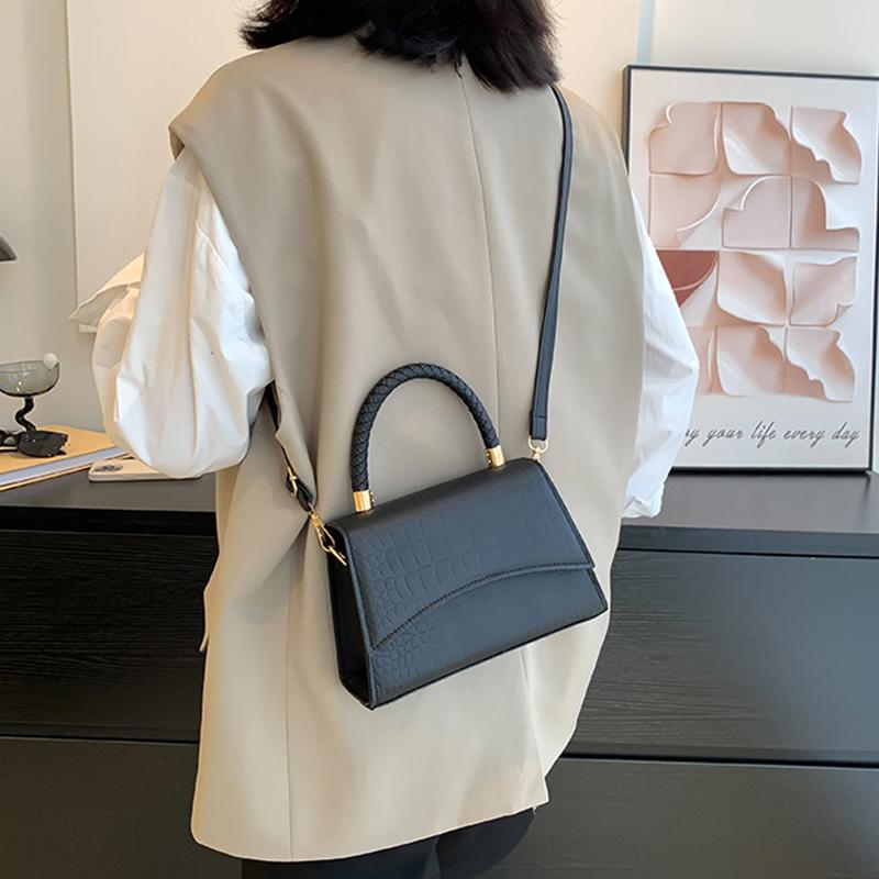 Yogodlns Retro Women Bag Western Style Shoulder Bag Handbag Korean Version Crocodile Pattern Small Square Bag Fashion And Simple Crossbody Bag