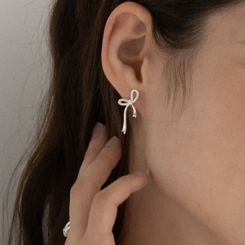 BEFORE MOONRISE [Silver 925] Flowing Ribbon Earrings SE225