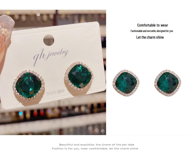 Новые летние серьги с зелеными кристаллами — стильный, уникальный, простой дизайн