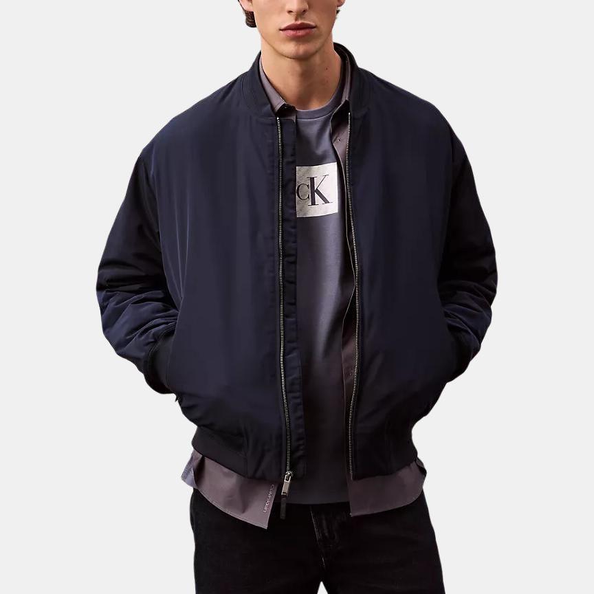 Calvin Klein Классическая футболка с коротким рукавом и логотипом в виде металлической буквы, мужские топы, серая 40EM844-420