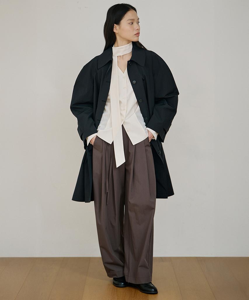 Aure Seoul Curved Trench Coat [Black]