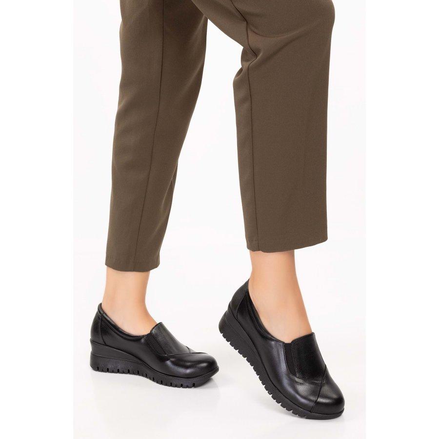 Женская удобная обувь из натуральной кожи с анатомической стелькой