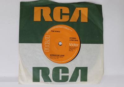7-дюймовая пластинка KINKS  Зеркало любви  Он злой LPBO5042 RCA VICTOR 1974 Великобритания Рок Б/У