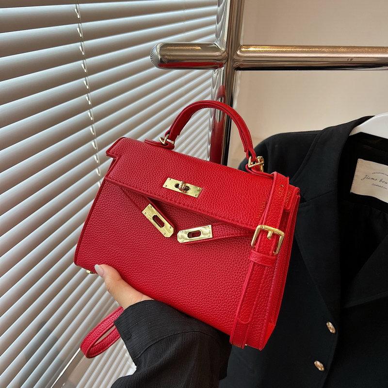 Женская универсальная сумка-мессенджер на плечо для поездок на работу