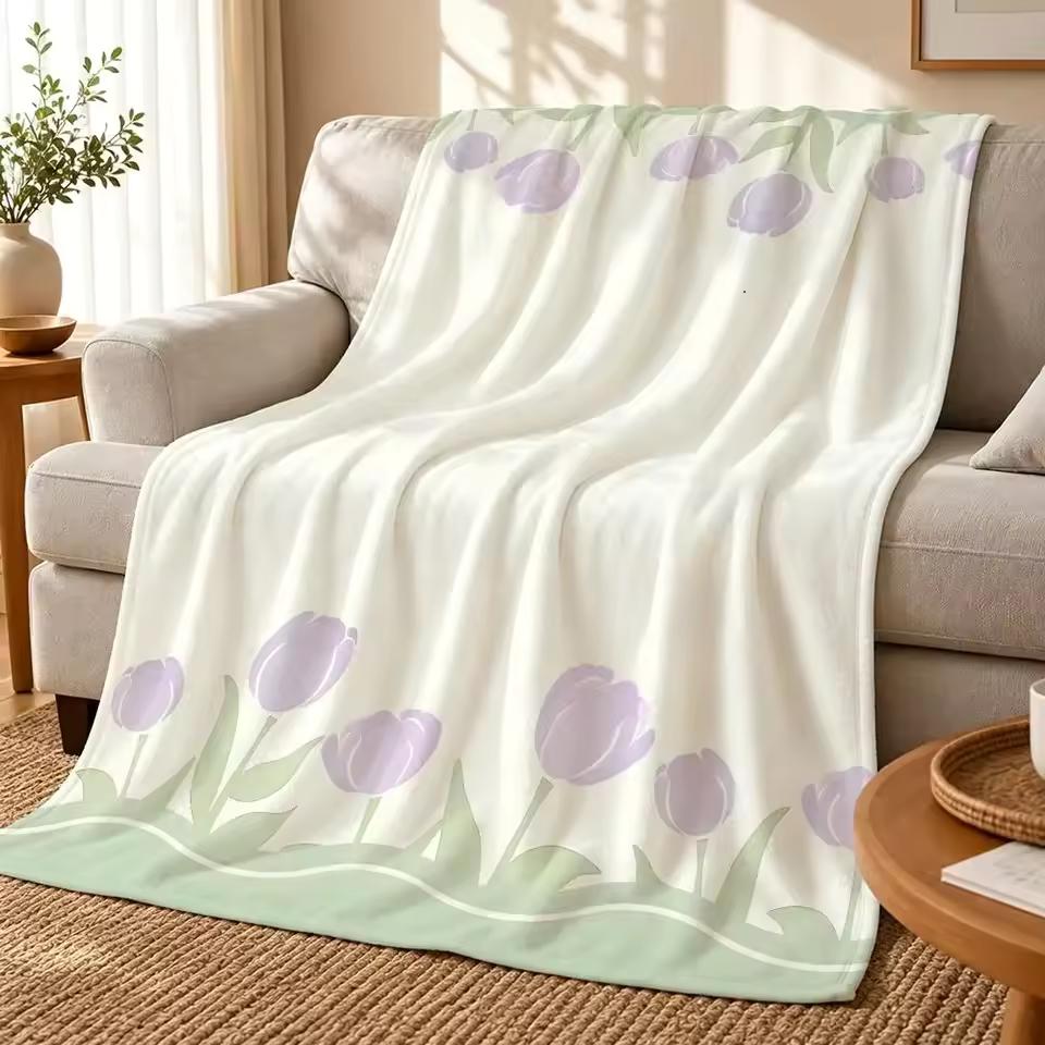 ins style Flowers and Animals Throw 240g flannel blanket, suitable for sofas, beds, offices, exquisite gift blankets
