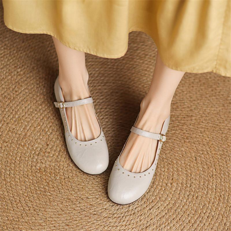 Модная новая весенне-летняя обувь Мэри Джейн, туфли из натуральной кожи для женщин, модные туфли-лодочки с заклепками и круглым носком, на толстом каблуке