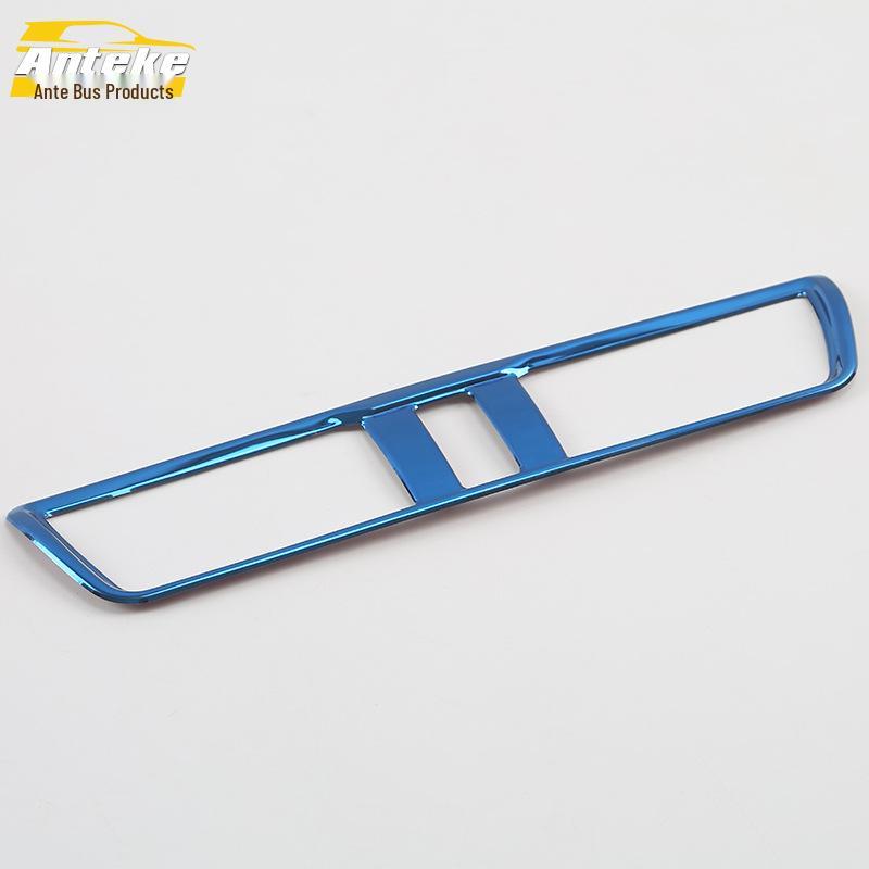 Декоративная рамка воздуховода центральной консоли Mazda 3 (Модель 2017 года)