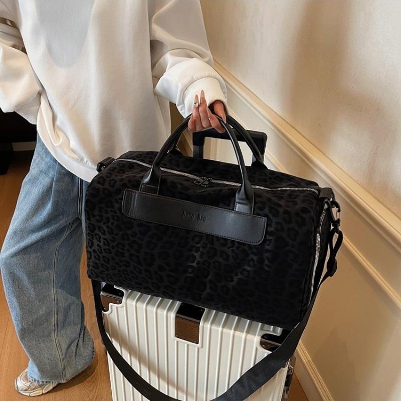 Портативная дорожная сумка для женщин, легкая и вместительная сумка кросс-боди для фитнеса с ощущением роскоши