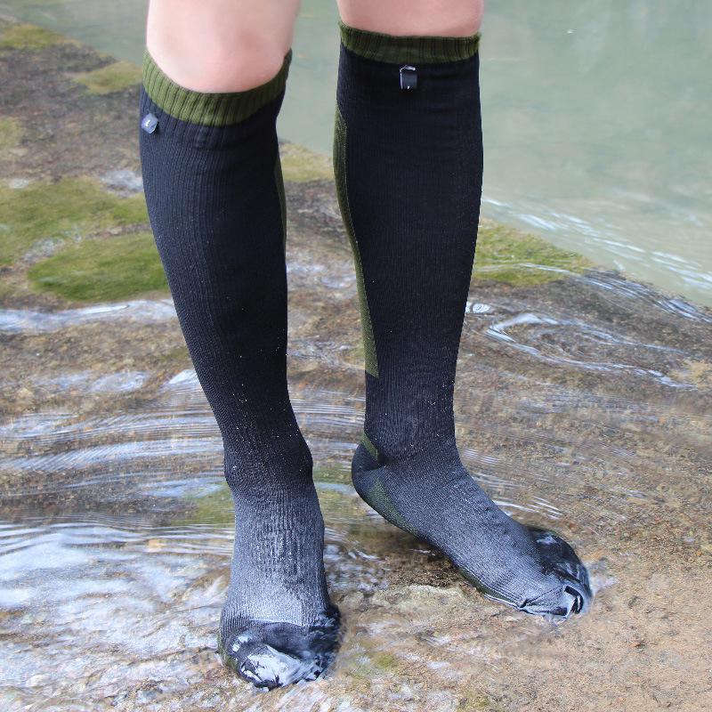 Custom Waterproof Over-the-Knee Sports Socks for Outdoor and Adventure Activities