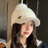 Корейская милая и универсальная вязаная бейсболка с плюшем, повседневная шапка, подчеркивающая лицо, маленькая теплая шапка, уличная ветрозащитная шапка для защиты ушей от холода