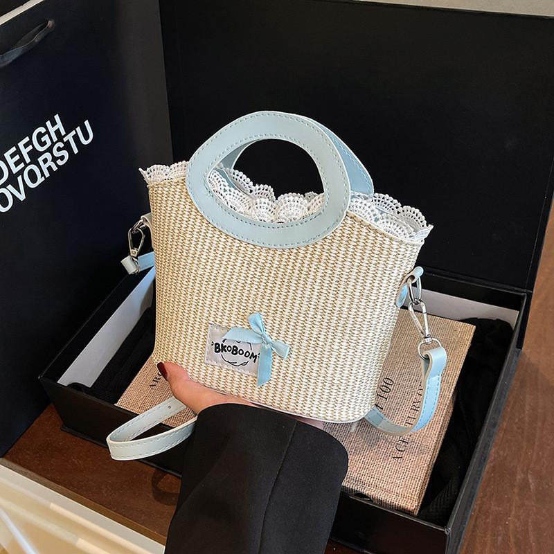Simple Letter Bow And Lace Decoration Women Grass Woven Shoulder Bag For Daily Casual Use