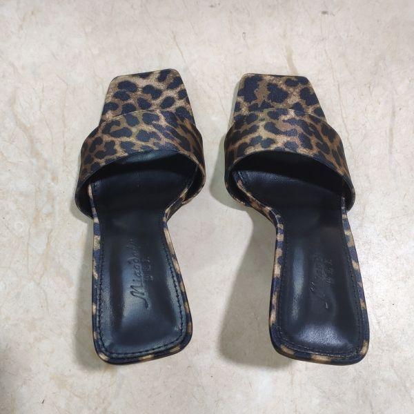 Модные леопардовые темпераментные шлепанцы с квадратным носком, крутые, 2025 новинка, сексуальные босоножки на высоком каблуке с открытым носком, женские