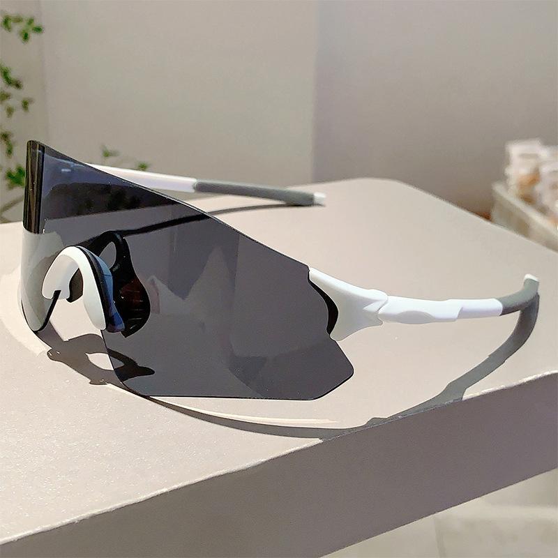 Oversized Sports Sunglasses Men Punk Mirror Lens Wrapped Round Anti UV Glasses for Outdoor Riding Skiing Trendy Shades