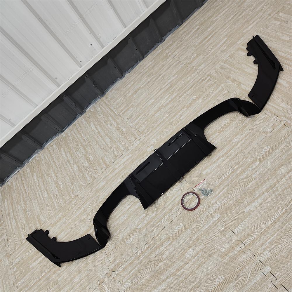 Car Rear Bumper Splitter Lip Diffuser V Style For BMW 2 Series F87 M2 M2C Coupe Competition 2016-2022 ABS Black Bodykits Tuning
