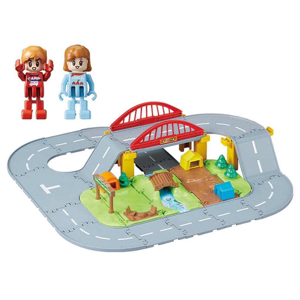 TAKARA TOMY Играйте в Набор для 3D-макета Город Томика: Давайте в кемпинг!