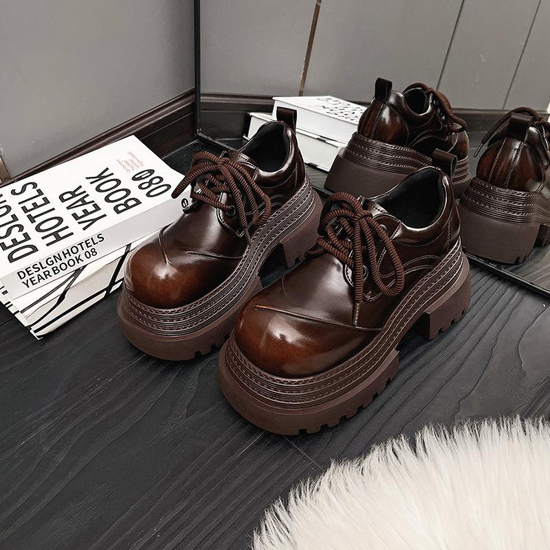 Британский стиль, платформа с круглым носком, маленькие кожаные туфли 2025, новые весенне-летние туфли дерби на шнуровке, лоферы с небольшой высотой
