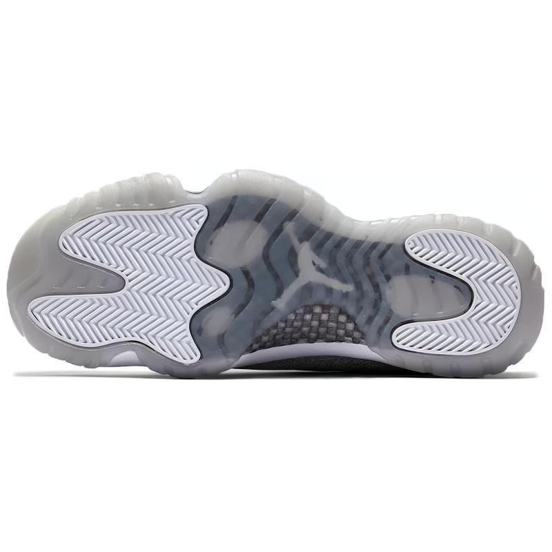 Женские кроссовки Air Jordan 11 Retro 'Vast Grey' Jordan AR0715-100