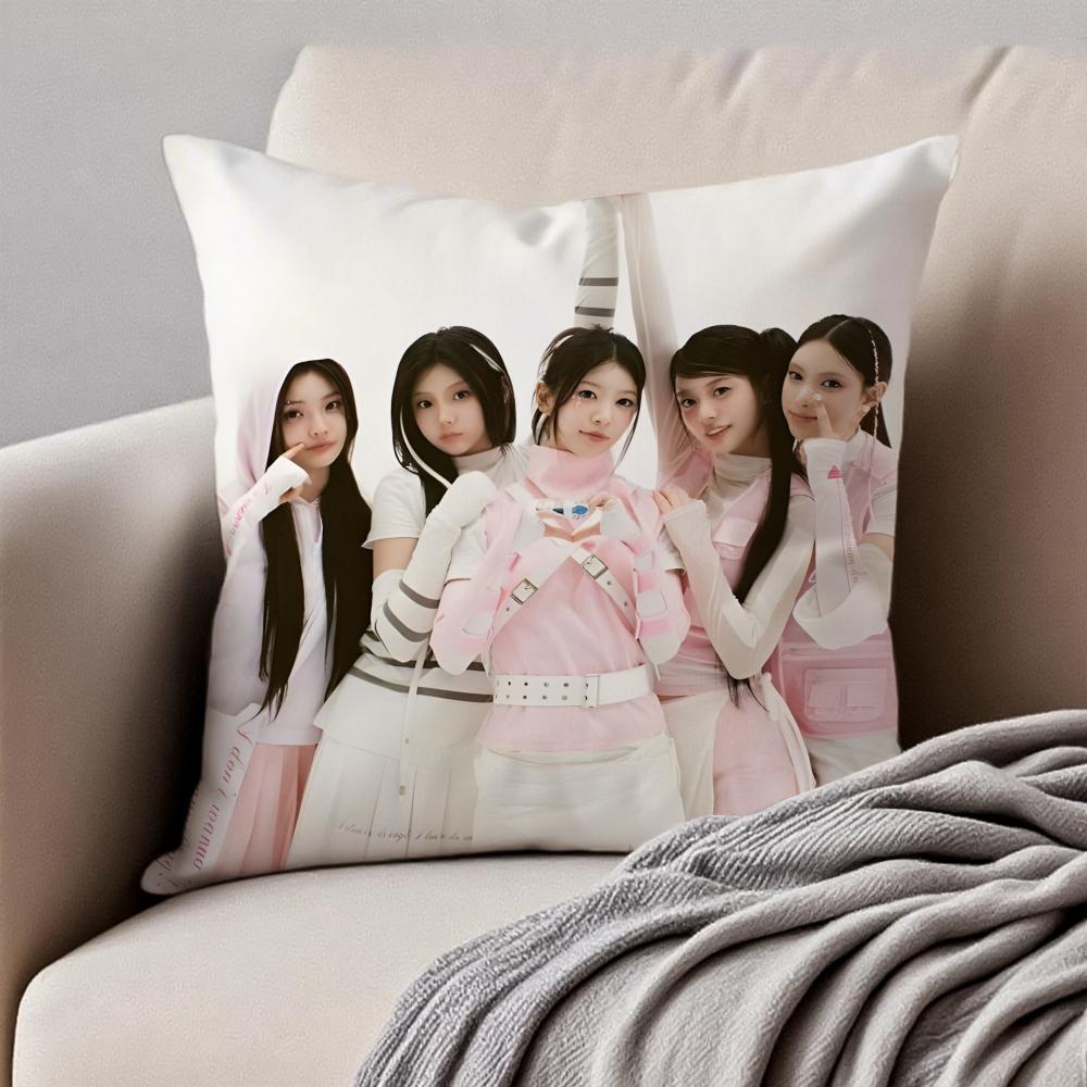 Fresh Cute Korean Girl Group IILLIT Cushion Cover Pillowcase Antidustmite Invisible Zipper Short Plush Sofa Cushion