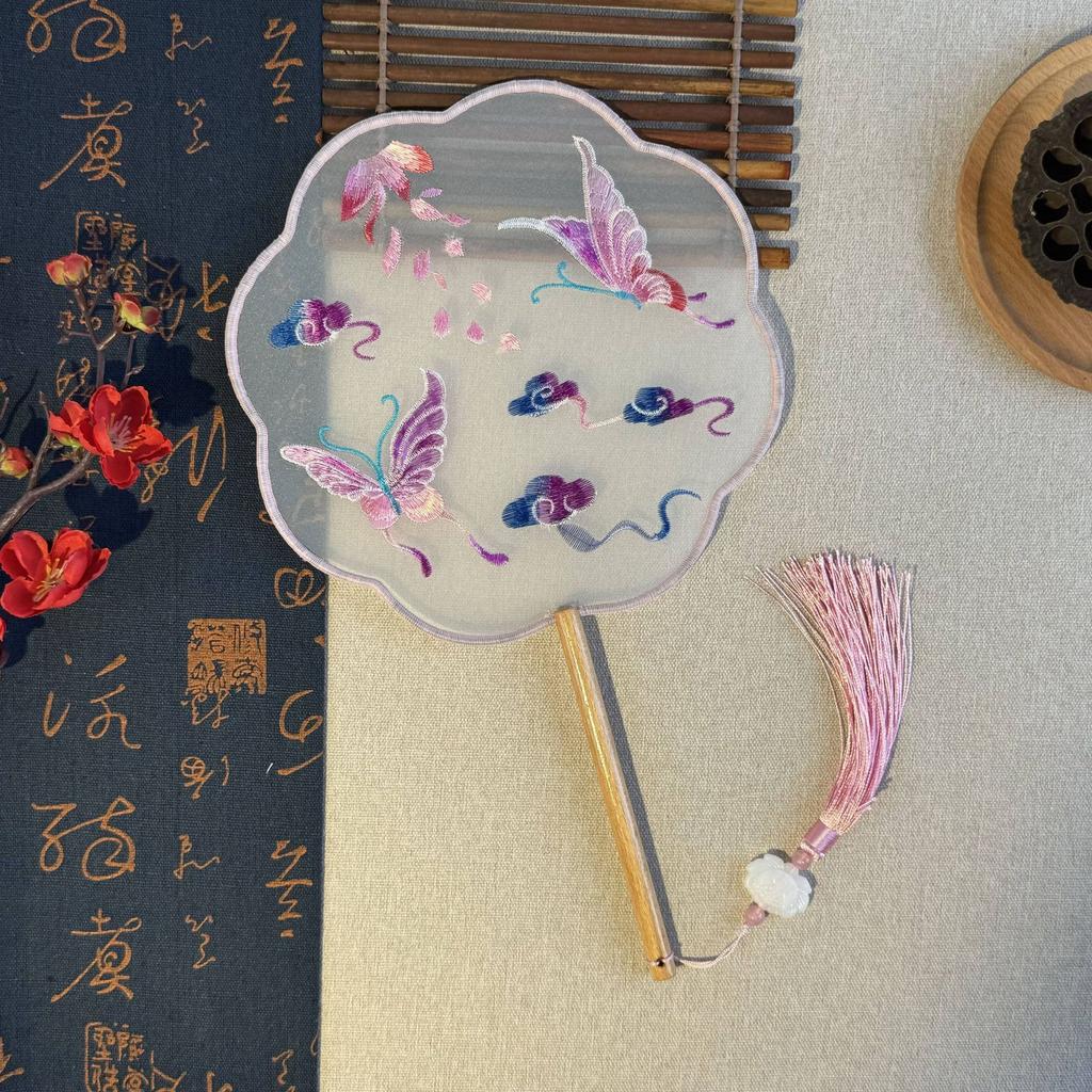 С кисточками китайский вышитый веер в китайском стиле туань фан товары для вечеринок шелковый веер китайская свадьба