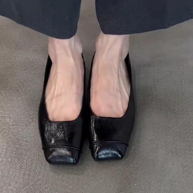 Версия из овчины~ черные ретро тонкая кожа удобные для通勤 плоские туфли женские минималистичные с квадратным носком слипоны маленькие одинарные туфли