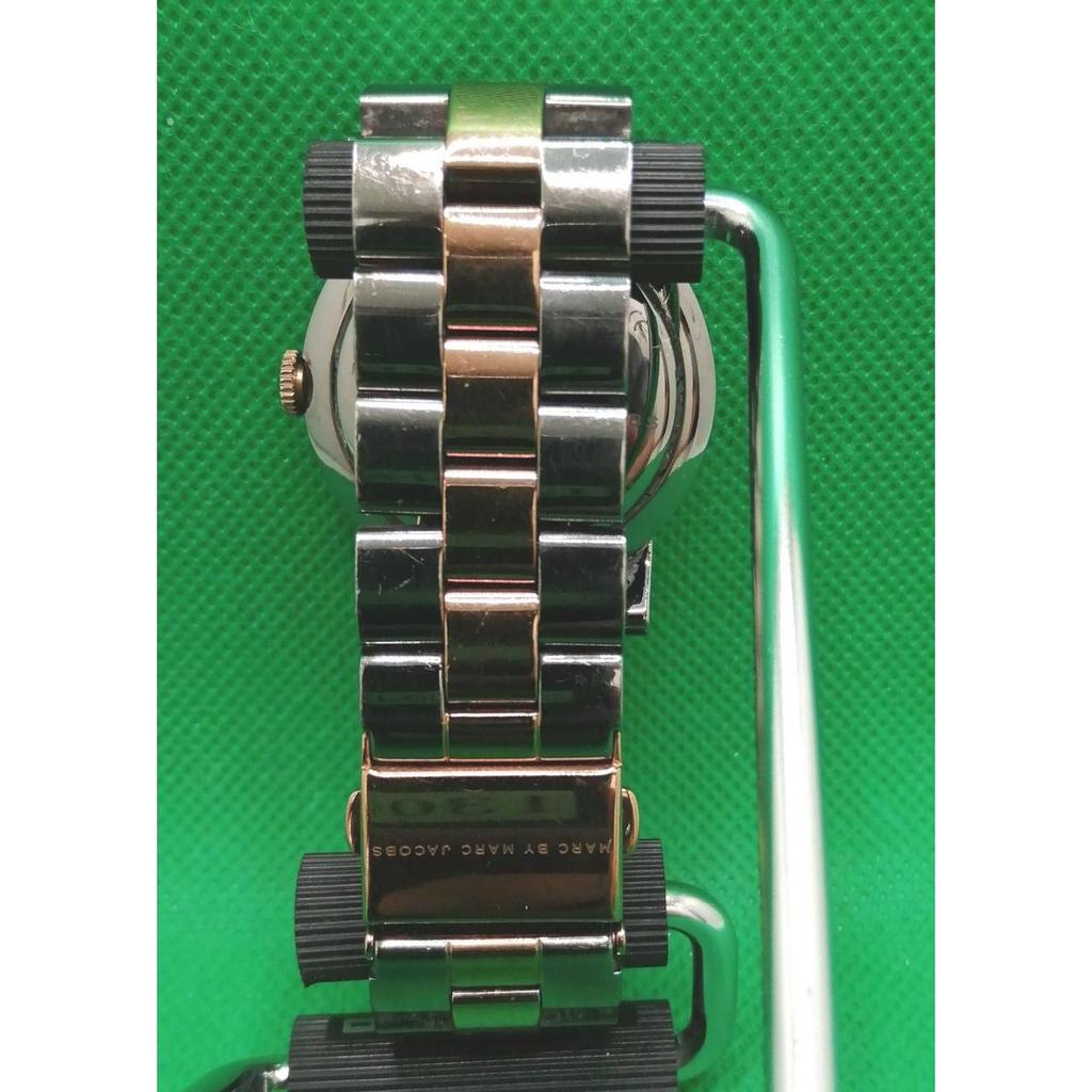 Б/у Кварцевые наручные часы MARC BY MARC JACOBS MPM8597