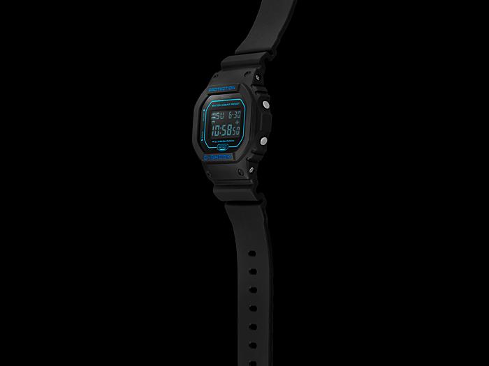 Casio Мужские кварцевые часы с resin-корпусом, водозащитой 200 м, ударопрочностью, будильником DW-5600BBM-1
