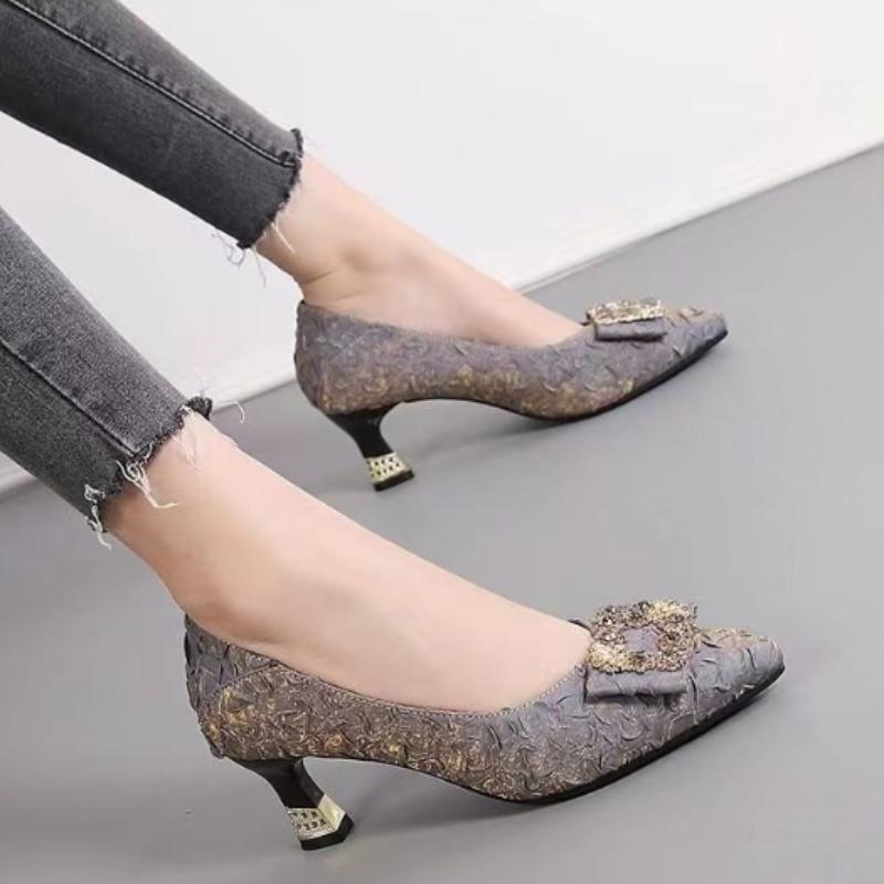 Модные туфли с острым носком на толстом каблуке и высоким каблуком, новые туфли с квадратными пуговицами и кристаллами, женская обувь, модные женские свадебные туфли с неглубокой подошвой