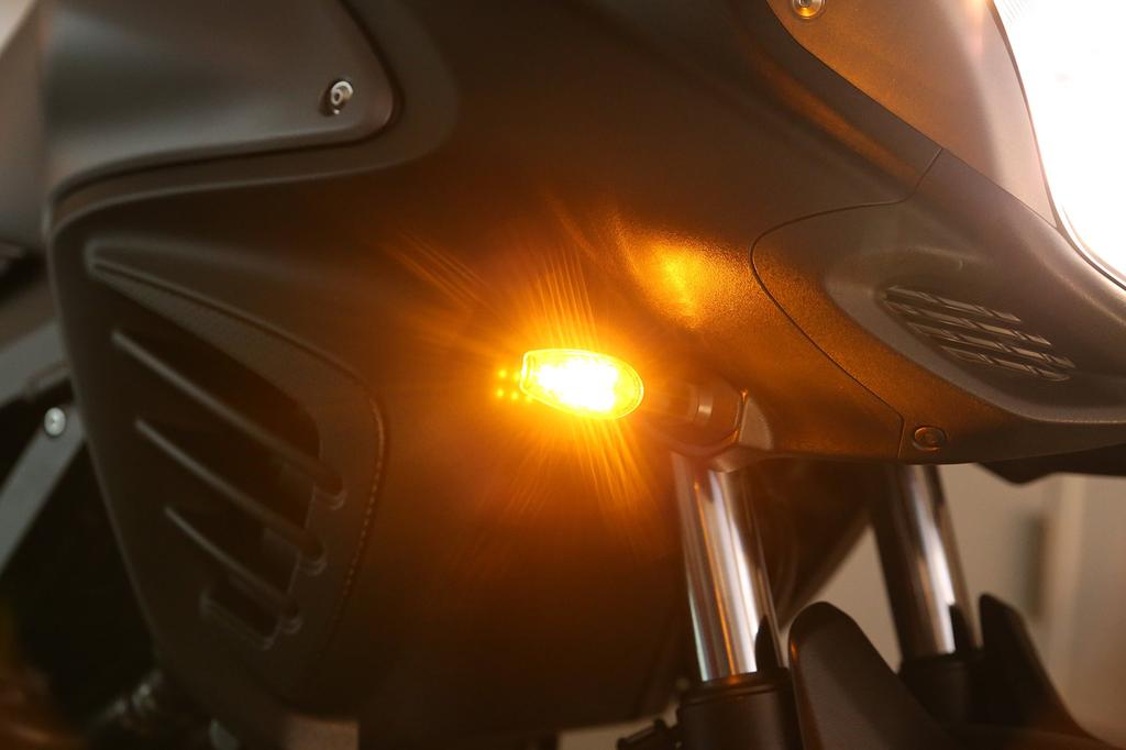 Детали мотоцикла Kijima комплект светодиодных поворотников TRL2 Clear V Strom 650 GSR750 SUZUKI ~'16 219-5172