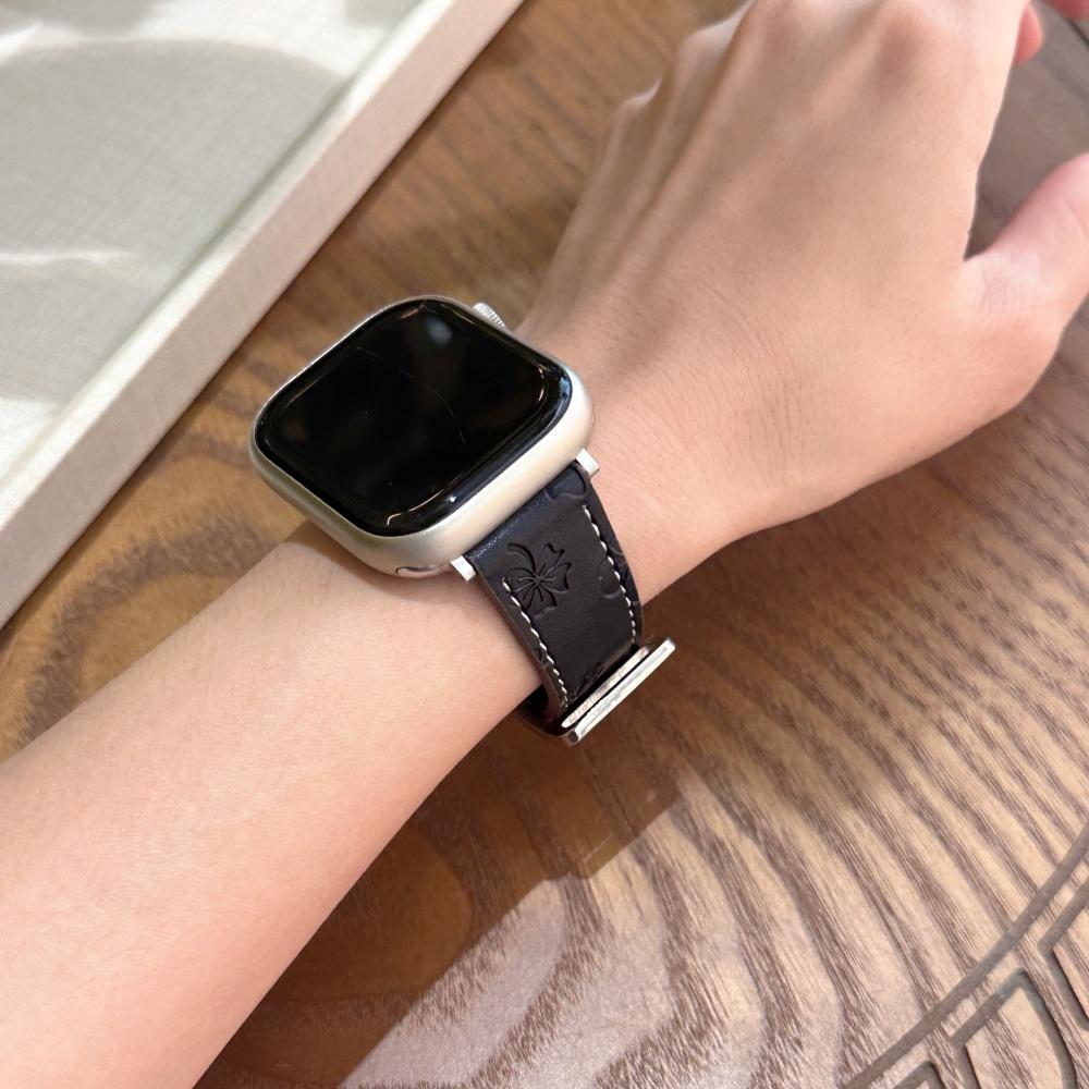 Slim Four Leaf Clover Leather Band for Women for Apple Watch Series 12 11 10 SE1 2 3/Ultra4 3 2 1 38-49mm