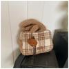 Зимняя шерстяная утолщенная клетчатая атмосферная наплечная сумка 2025 новый клетчатый рюкзак