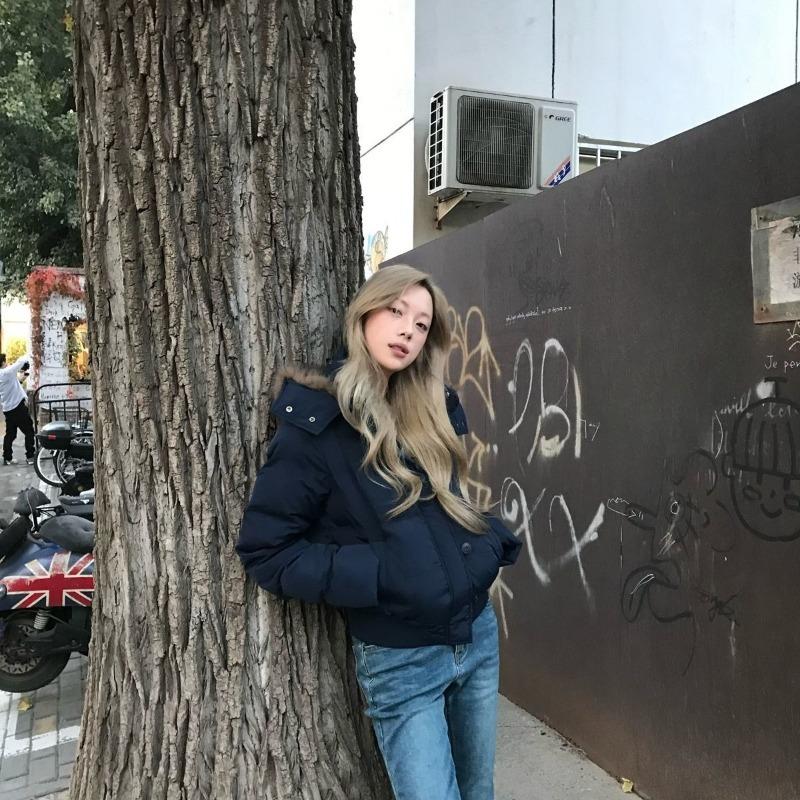 Sweet and Stylish Women Winter Short Puffer Jacket Thickened Warm Coat Youthful Big Fur Collar Design